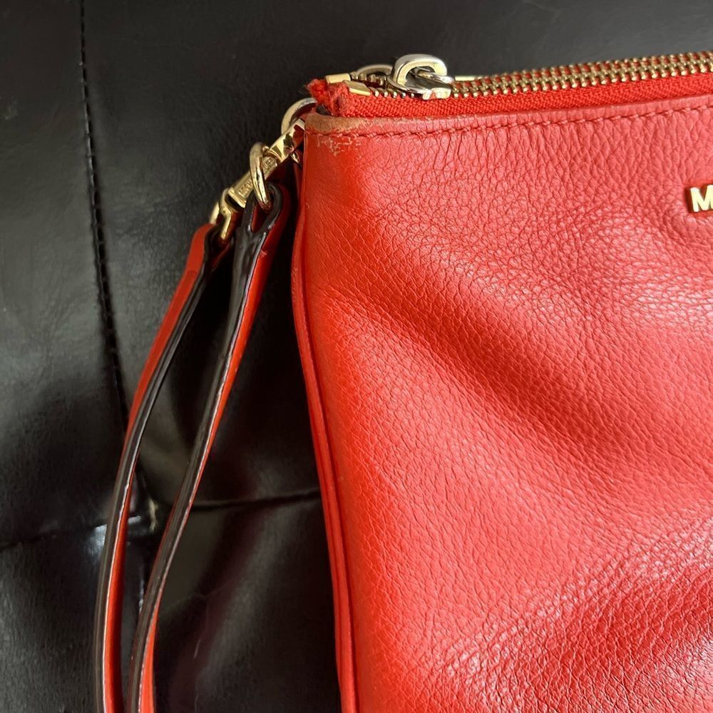 Miches Kors Crossbody Orange Red Zipper Three Compartments Bag Purse Gold​​​ - Picture 7 of 11